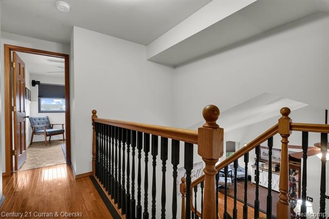 Builiding view twenty two for 21539 Deerfield, Trenton, MI. 48183