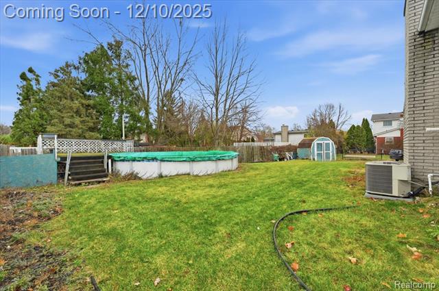 Builiding view twenty two for 21231 Tiffany, Trenton, MI. 48183