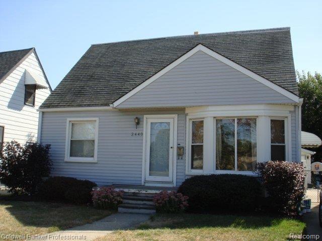 front view for 2440 Woodward Hts, Ferndale, Mi. 48220