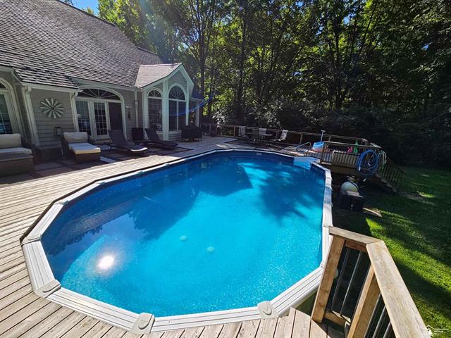 Builiding view sixty seven for 20340 Wahrman, New Boston, MI. 48164