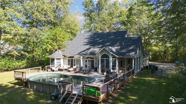 Builiding view sixty two for 20340 Wahrman, New Boston, MI. 48164