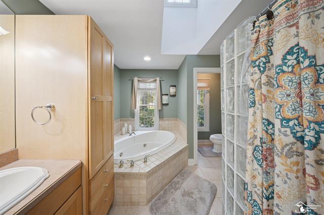 Builiding view thirty two for 20340 Wahrman, New Boston, MI. 48164