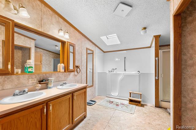 Builiding view twenty two for 19074 Sumpter, Belleville, MI. 48111