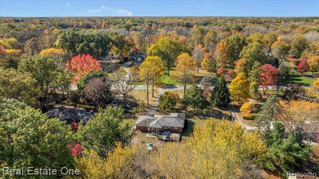 Builiding view thirty one for 18185 Hannan, New Boston, MI. 48164