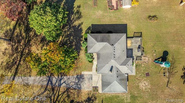 Builiding view twenty one for 18185 Hannan, New Boston, MI. 48164