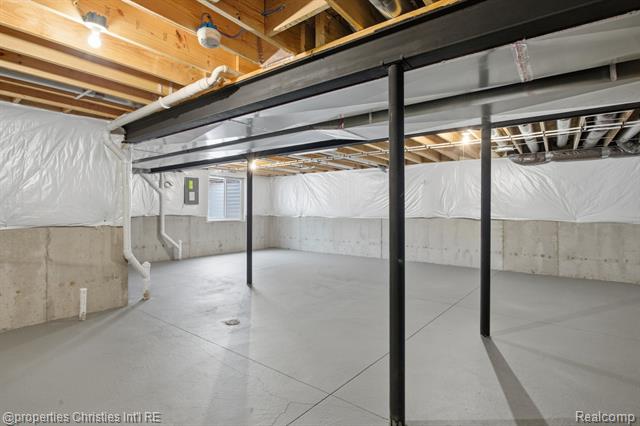 Builiding view forty one for 23188 Waterview, New Boston, MI. 48164