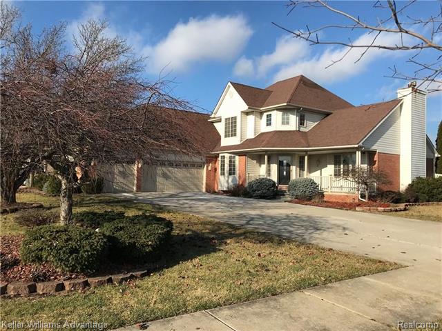 front view for 23121 Leighwood, Trenton, Mi. 48183