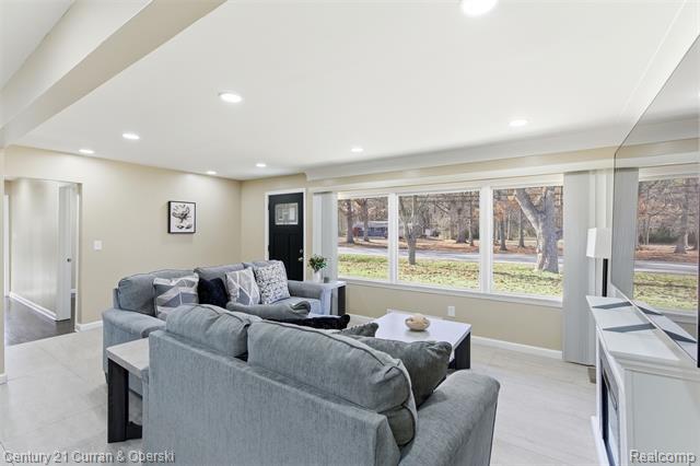 Builiding view eight for 17901 Inkster, Romulus, MI. 48174