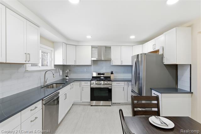 Builiding view fifteen for 17901 Inkster, Romulus, MI. 48174