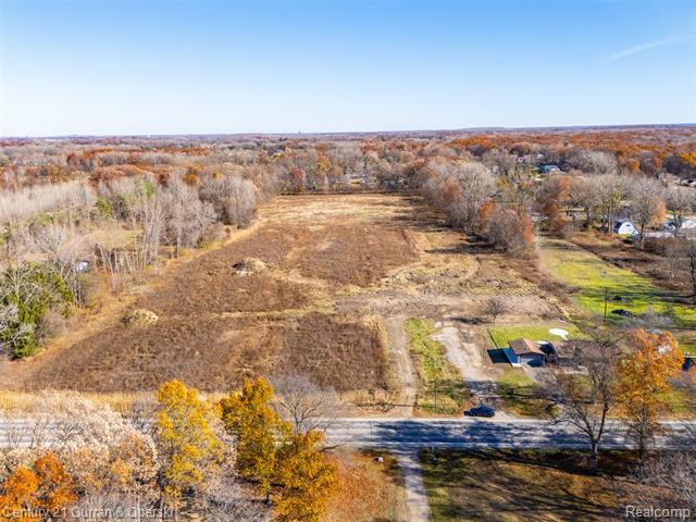 Builiding view forty one for 17901 Inkster, Romulus, MI. 48174