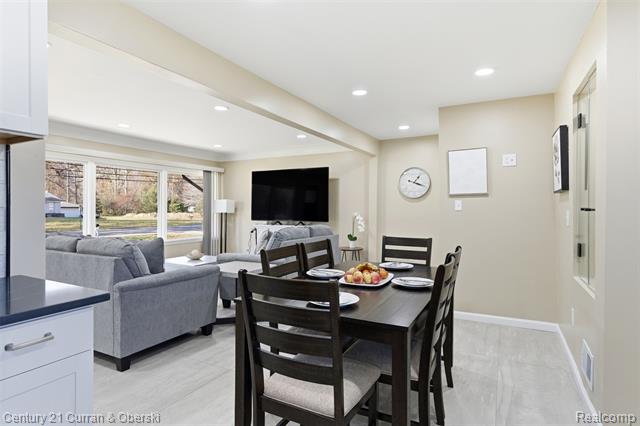 Builiding view sixteen for 17901 Inkster, Romulus, MI. 48174