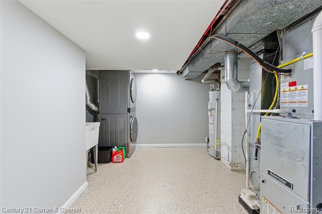 Builiding view thirty two for 17901 Inkster, Romulus, MI. 48174