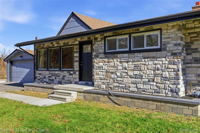 Builiding view three for 17901 Inkster, Romulus, MI. 48174