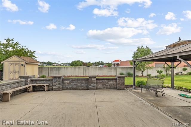 Builiding view fifty one for 17300 Timothy, Southgate, MI. 48195