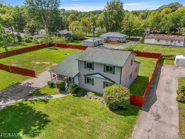 Builiding view fifty one for 16110 Farnum, Romulus, MI. 48174