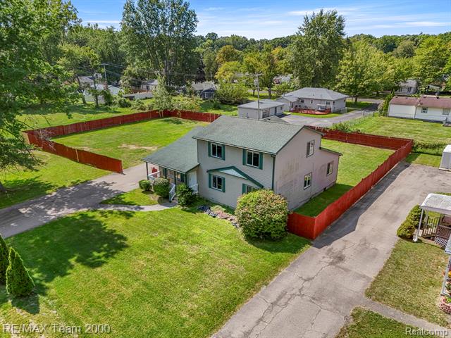 Builiding view fifty two for 16110 Farnum, Romulus, MI. 48174