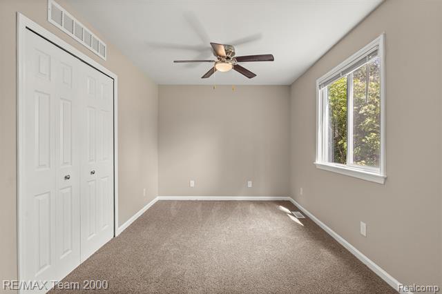 Builiding view nine for 16110 Farnum, Romulus, MI. 48174