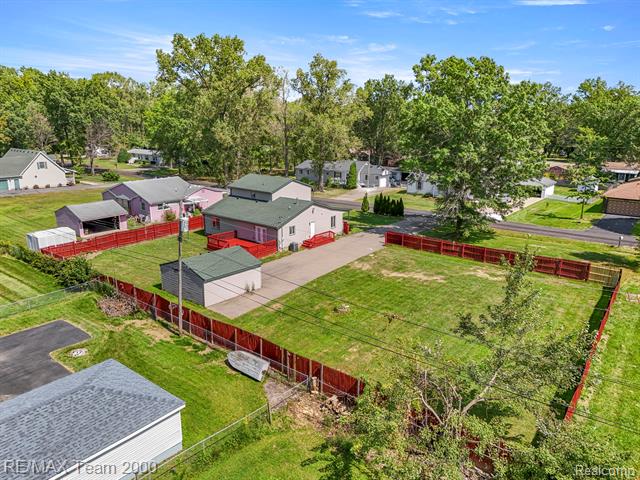 Builiding view one for 16110 Farnum, Romulus, MI. 48174