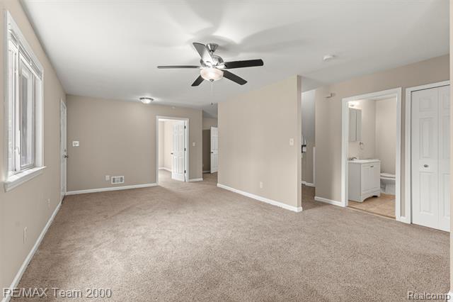 Builiding view seven for 16110 Farnum, Romulus, MI. 48174