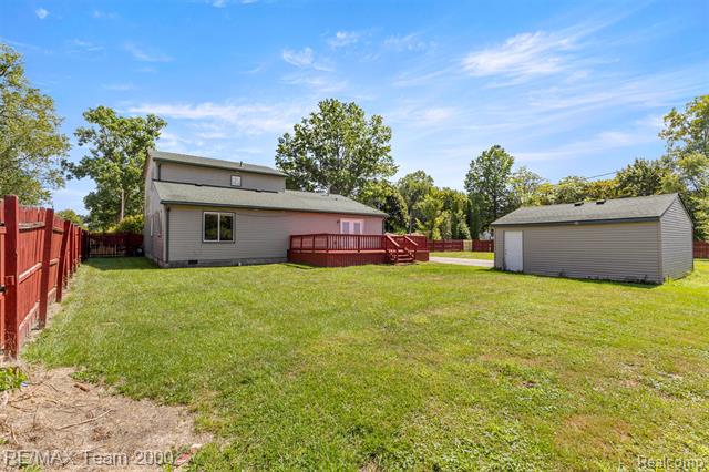 Builiding view thirty nine for 16110 Farnum, Romulus, MI. 48174