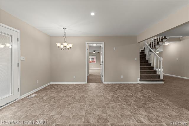 Builiding view twenty five for 16110 Farnum, Romulus, MI. 48174