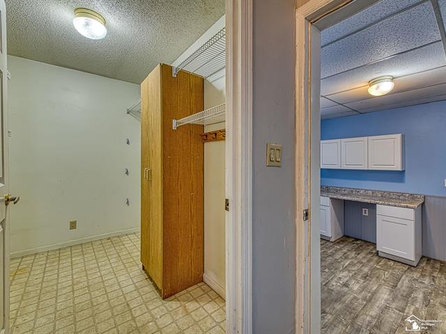 Builiding view twenty eight for 15601 Bak, Belleville, MI. 48111