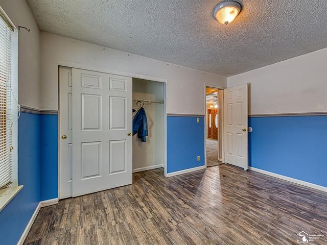 Builiding view twenty four for 15601 Bak, Belleville, MI. 48111