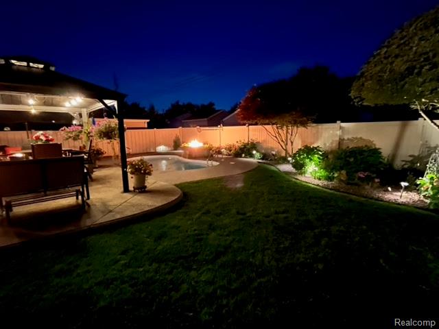 Builiding view eighty eight for 15861 Humphrey, Southgate, MI. 48195