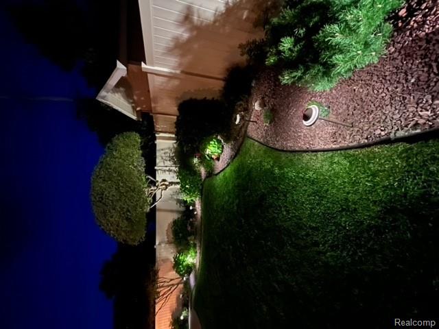 Builiding view eighty seven for 15861 Humphrey, Southgate, MI. 48195