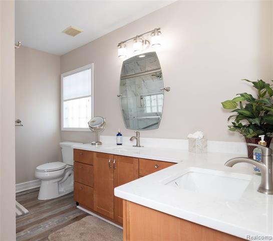 Builiding view fifteen for 15861 Humphrey, Southgate, MI. 48195