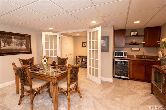 Builiding view fifty six for 15861 Humphrey, Southgate, MI. 48195