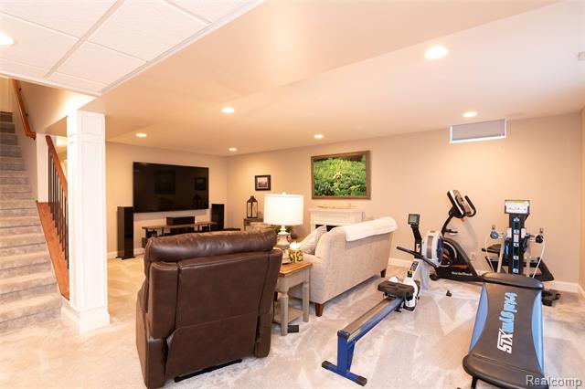 Builiding view fifty three for 15861 Humphrey, Southgate, MI. 48195