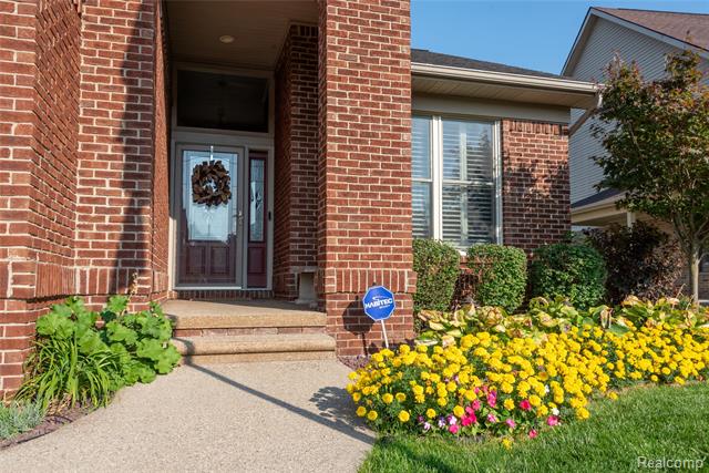 Builiding view four for 15861 Humphrey, Southgate, MI. 48195