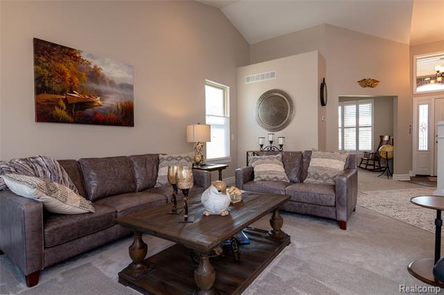 Builiding view thirty one for 15861 Humphrey, Southgate, MI. 48195