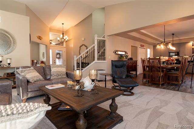 Builiding view thirty two for 15861 Humphrey, Southgate, MI. 48195