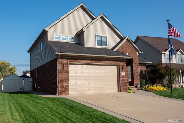 Builiding view three for 15861 Humphrey, Southgate, MI. 48195