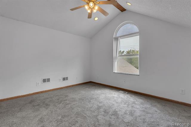 Builiding view thirty nine for 30930 Pennsylvania, Romulus, MI. 48174