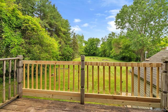 Builiding view thirty seven for 30930 Pennsylvania, Romulus, MI. 48174