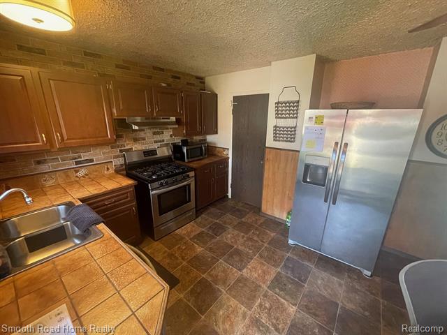 Builiding view two for 30286 Kipling, Romulus, MI. 48174