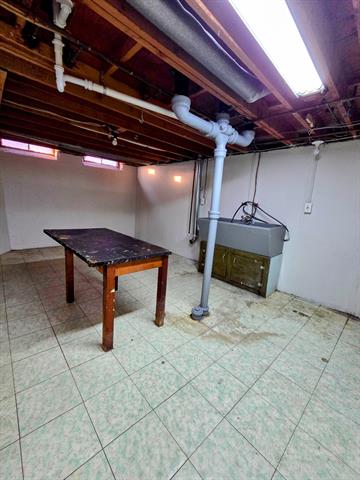 Builiding view nineteen for 15700 Oakbrook, Romulus, MI. 48174