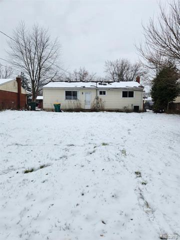 Builiding view nineteen for 15587 Oakbrook, Romulus, MI. 48174