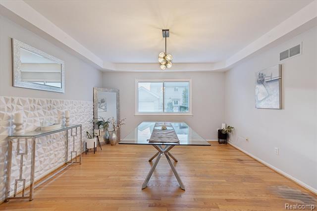 Builiding view eleven for 15558 Applewood Lane, Southgate, MI. 48195