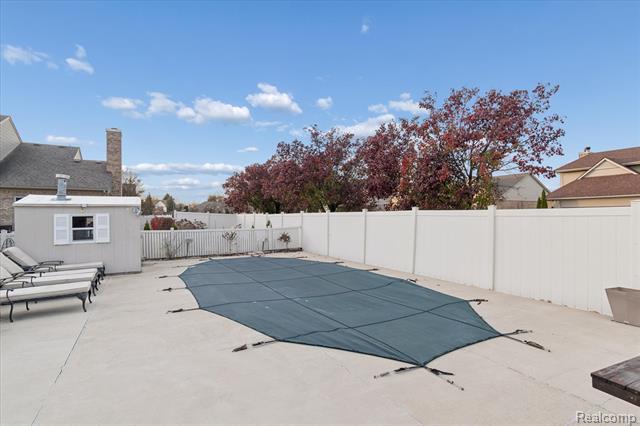 Builiding view fifty three for 15558 Applewood Lane, Southgate, MI. 48195