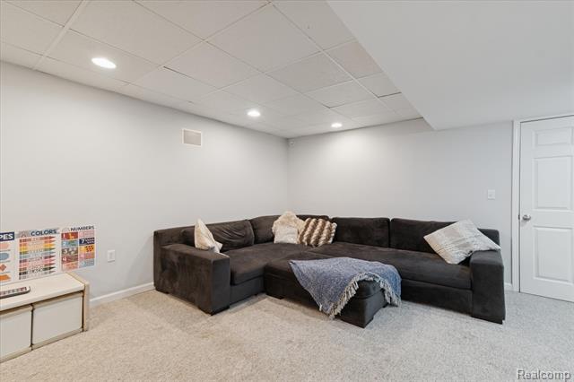 Builiding view forty four for 15558 Applewood Lane, Southgate, MI. 48195