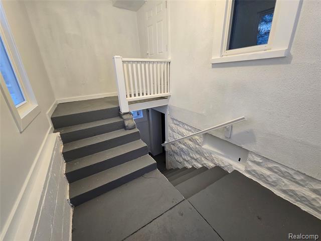 Builiding view nineteen for 15331 Allen, Southgate, MI. 48195