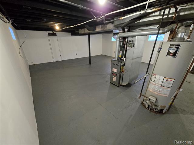 Builiding view twenty one for 15331 Allen, Southgate, MI. 48195