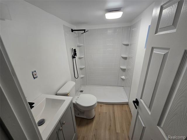 Builiding view twenty three for 15331 Allen, Southgate, MI. 48195