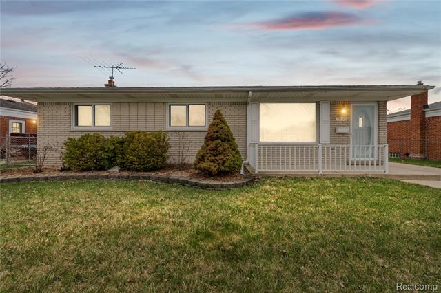 front view for 15090 Gage, Taylor, Mi. 48180