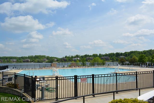 Builiding view fifty four for 25051 Samoset, Novi, MI. 48374