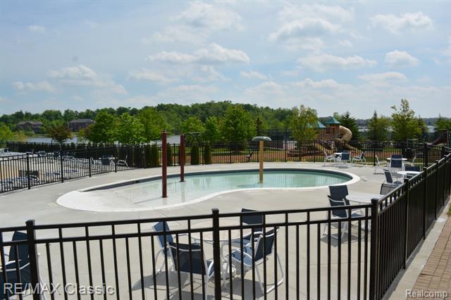 Builiding view fifty seven for 25051 Samoset, Novi, MI. 48374